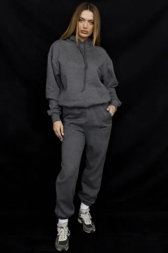 Pantalones de chándal Sky en gris oscuro con interior de felpa