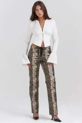 Pantalones de piel vegana con estampado de serpiente «Serina»