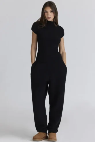 Pantalones de punto bouclé de lana negros de Geena