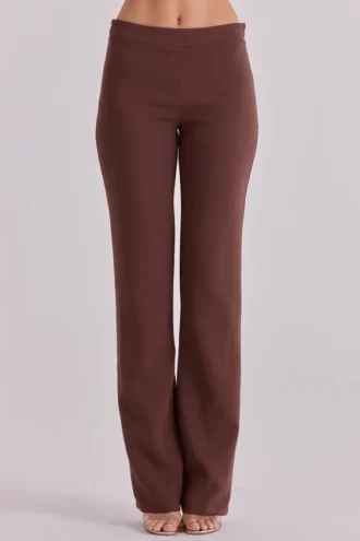 Pantalones rectos Chiara en marrón espresso