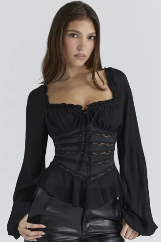 Top peplum de georgette de manga larga Cara Black