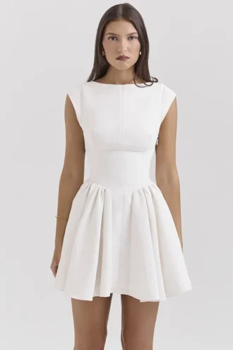 Vestido blanco con espalda abierta Enchant