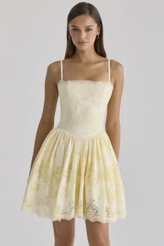Vestido Chloe Lemon de algodón con encaje bordado inglés
