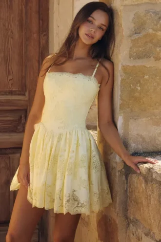 Vestido Chloe Lemon de algodón con encaje bordado inglés