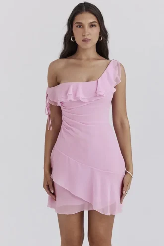 Vestido con hombros descubiertos «Kalena» en color algodón de azúcar