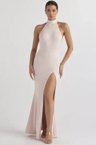 Vestido de Fiesta largo con cuello halter Juliette en color Blush