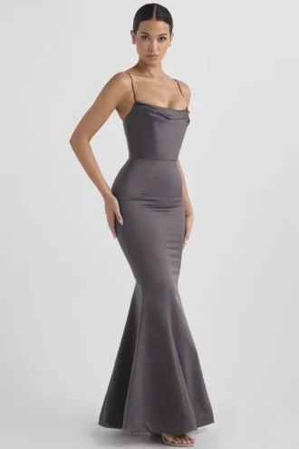 Vestido de Fiesta largo de satén con cola de pez «Violette Shadow»
