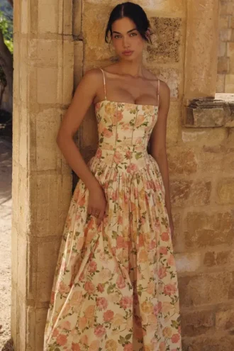 Vestido de Verano de algodón con estampado de rosas cálidas de Ysabella
