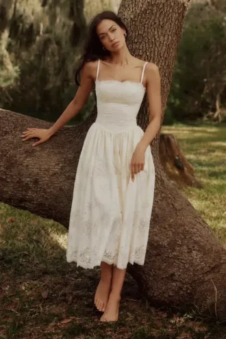 Vestido de Verano midi blanco de encaje y algodón de Chloe