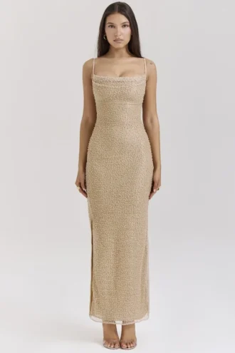Vestido largo «Calla» con adornos de perlas marinas