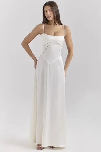 Vestido largo con cordones de satén marfil «Anabella»