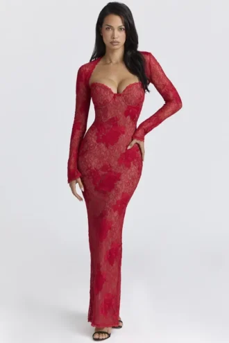 Vestido largo con encaje bordado rojo de Lucienne – Edición limitada