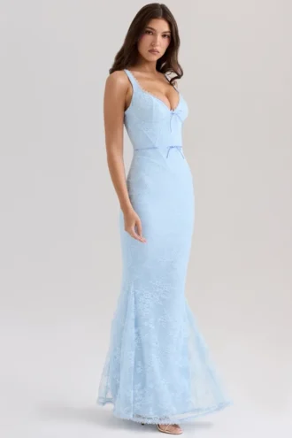 Vestido largo con godets de encaje azul «Sarai»