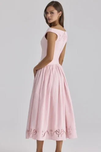 Vestido largo de algodón rosa con bordado inglés y cuello barco de Lauren