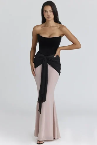 Vestido largo de gasa Clara en negro y rosa palo – Edición limitada