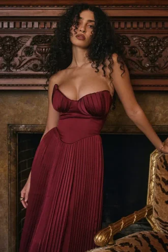 Vestido largo de satén plisado Marcella Berry